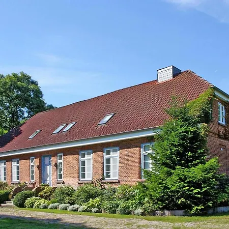 Im Gutshaus Schulenbrook *